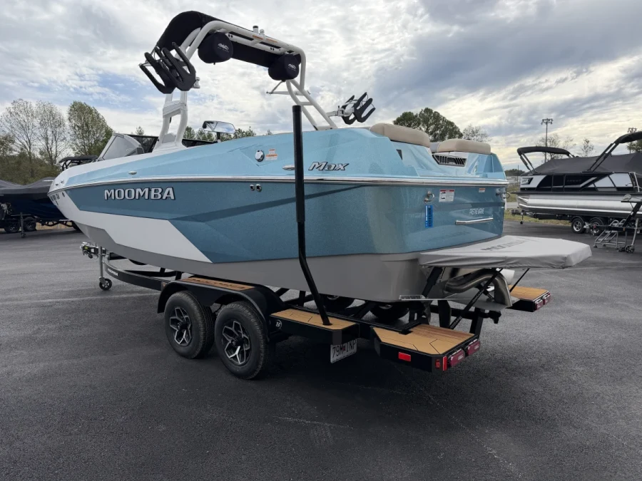 2025-moomba-max-147867-image4.webp