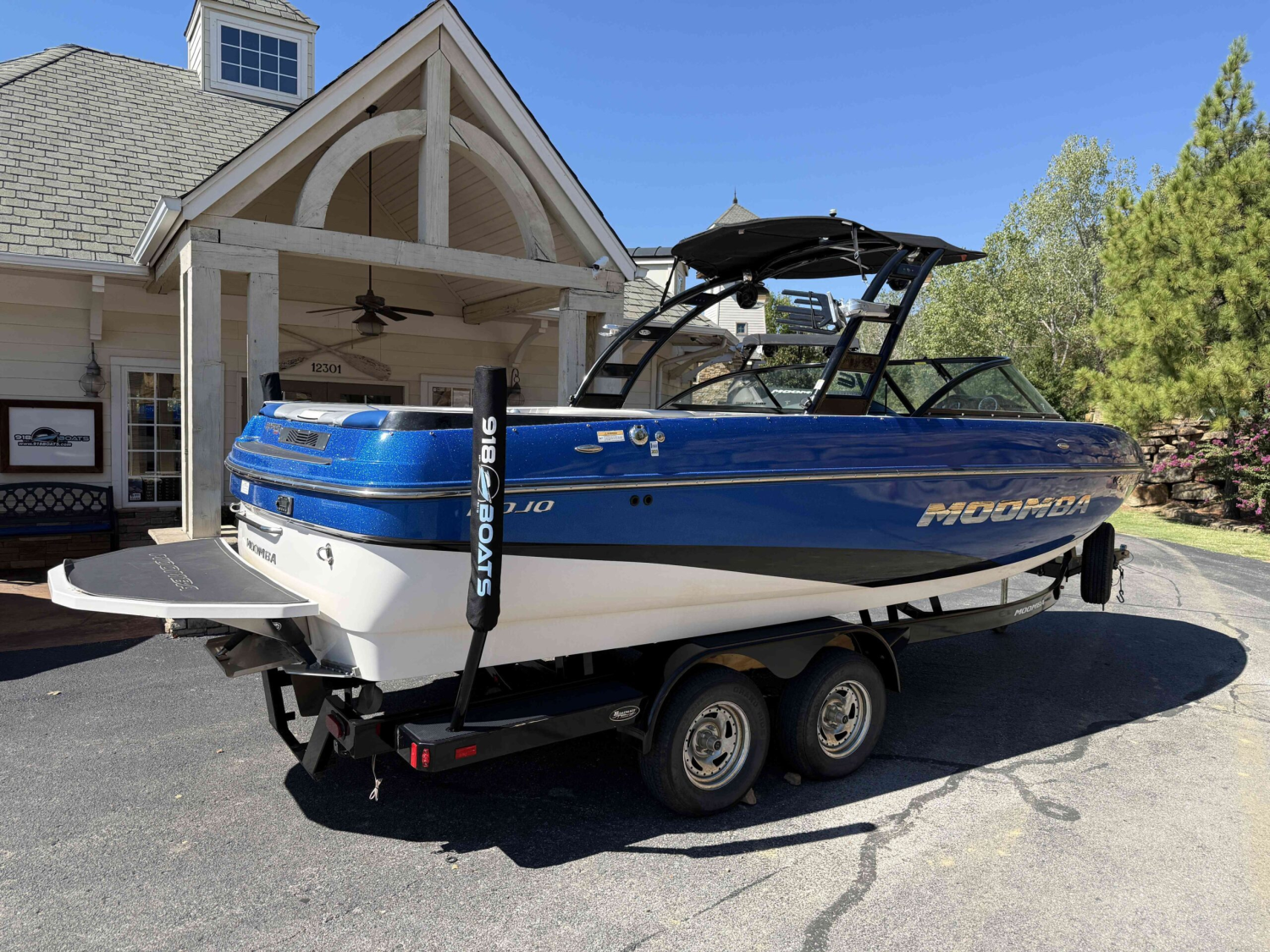 2015 MOOMBA MOJO