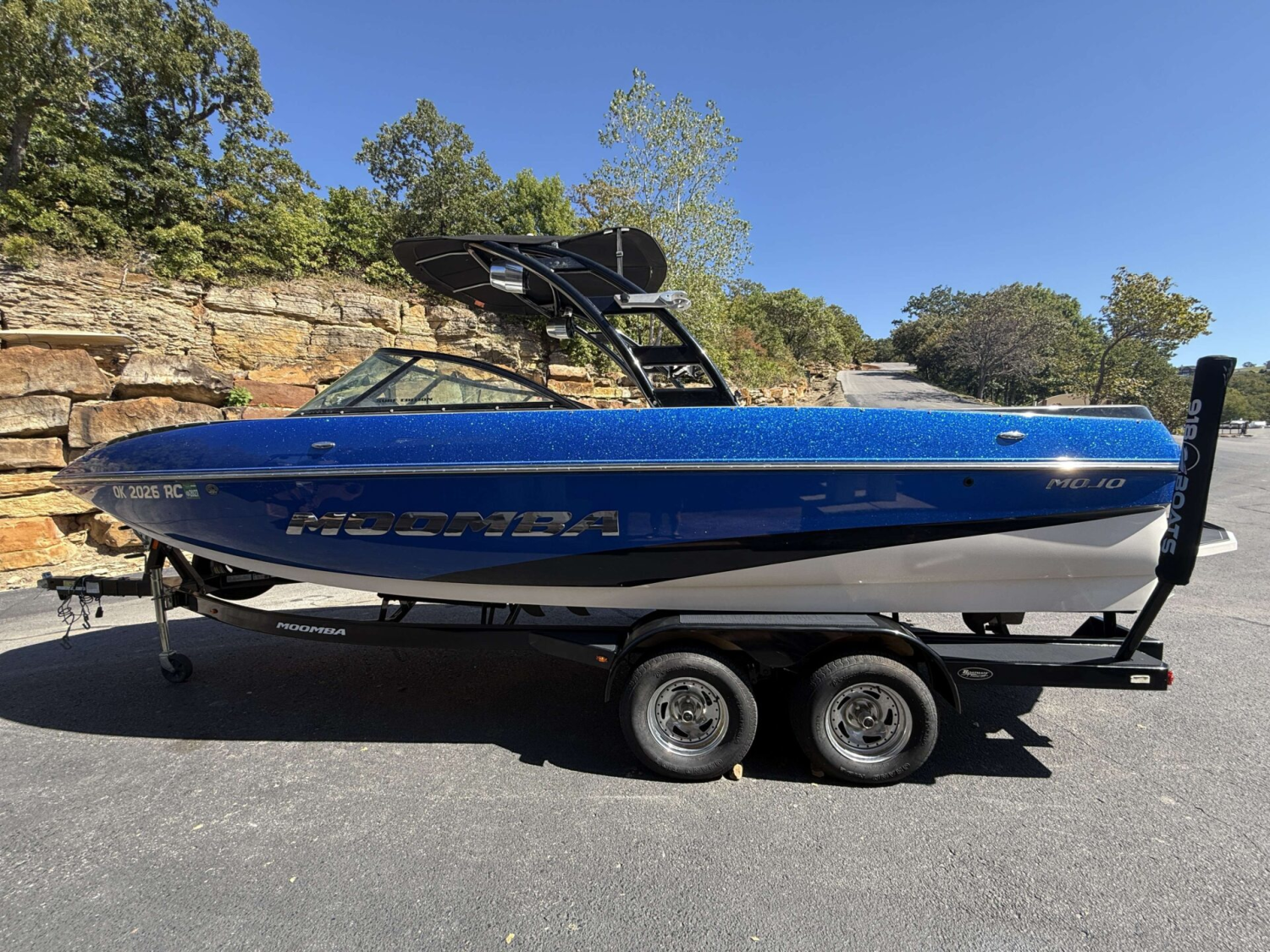 2015 MOOMBA MOJO