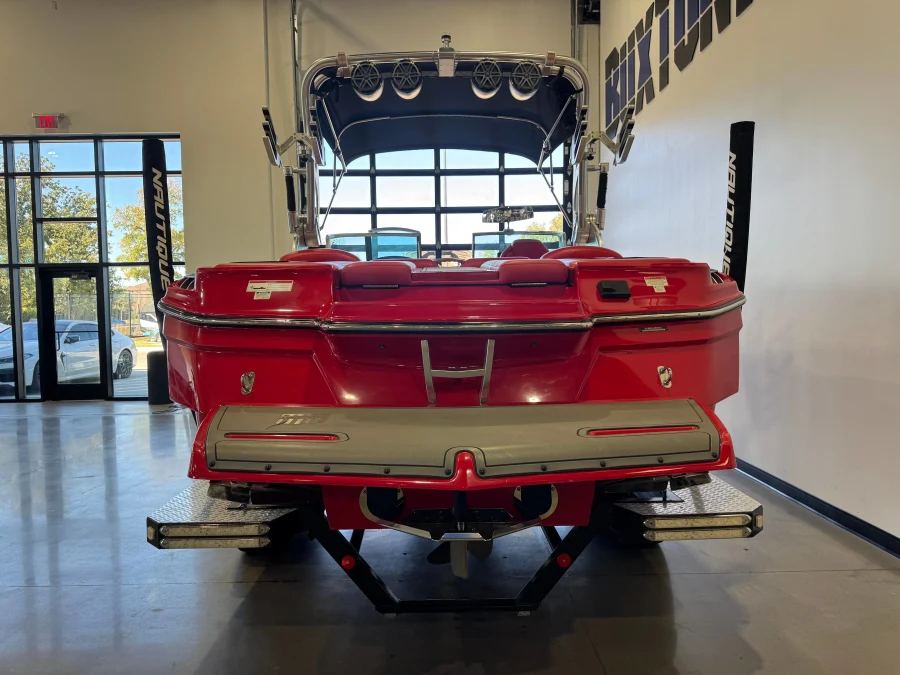 2016-mastercraft-x-star-147890-image6