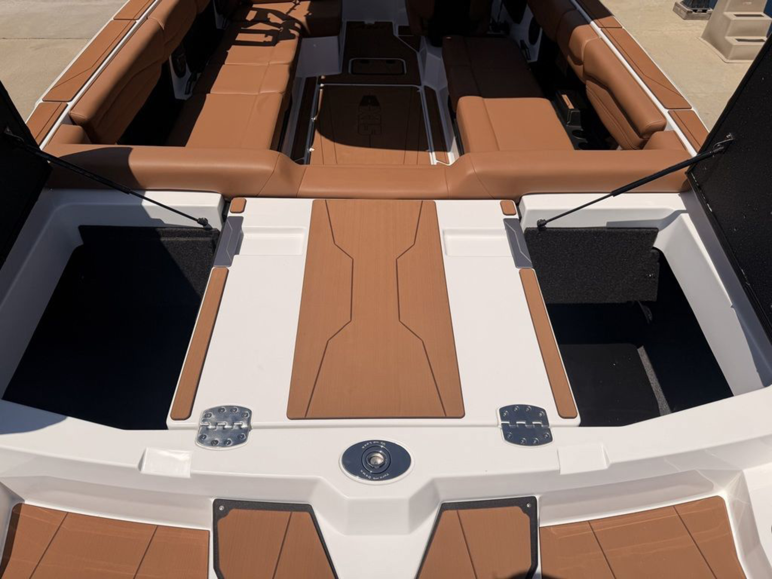 2026 Axis Wake Research A245