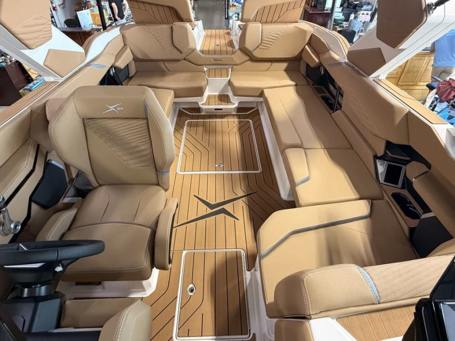 2027-mastercraft-x24-147897-image10