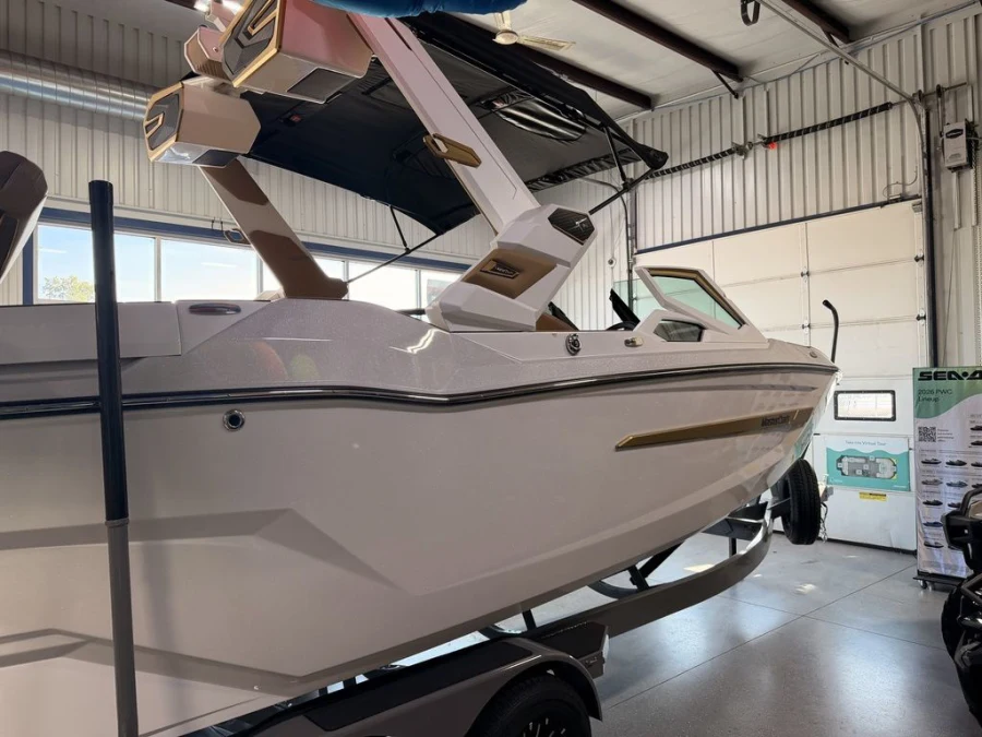 2027-mastercraft-x24-147897-image4