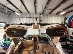 2027-mastercraft-x24-147897-image7