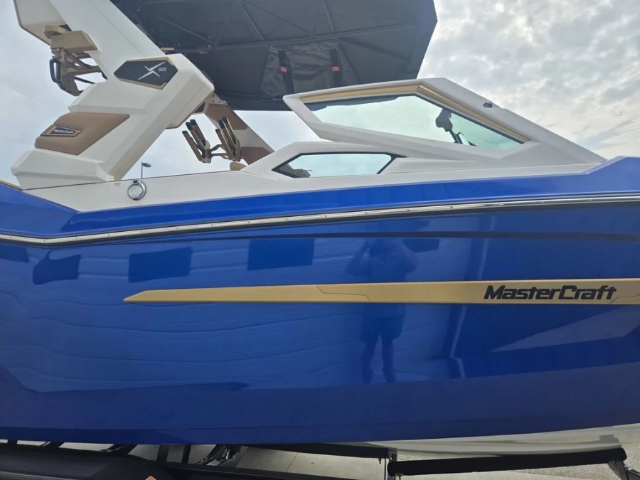 2027-mastercraft-x22-147901-image10