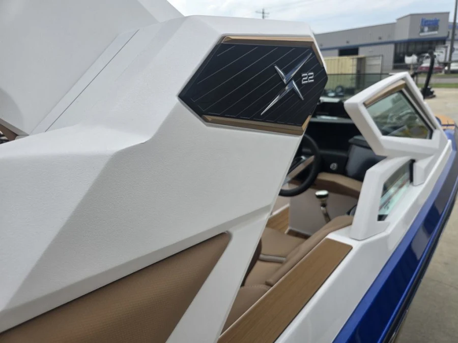 2027-mastercraft-x22-147901-image12