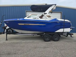 2027-mastercraft-x22-147901-image1
