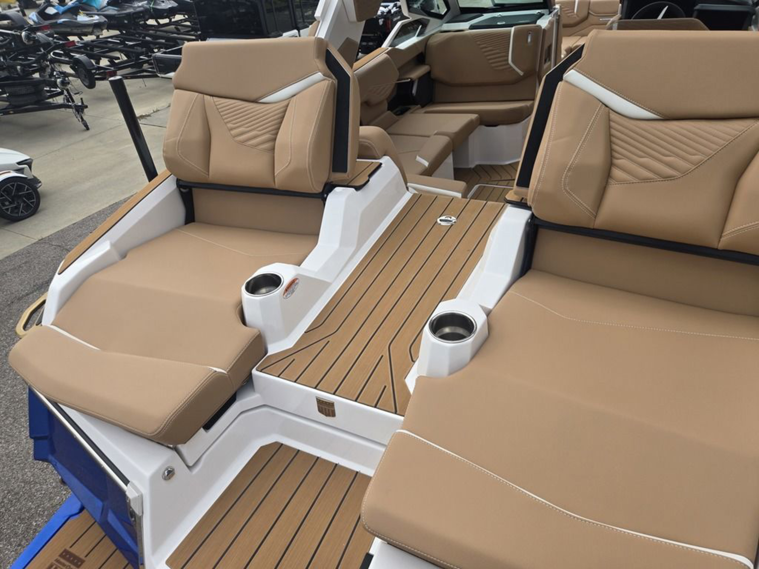 2027 Mastercraft X22