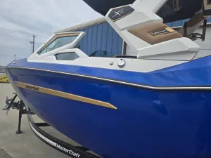2027-mastercraft-x22-147901-image2