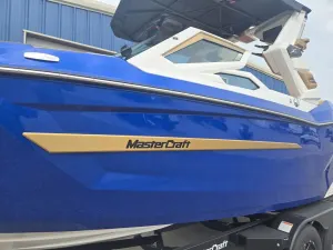 2027-mastercraft-x22-147901-image4