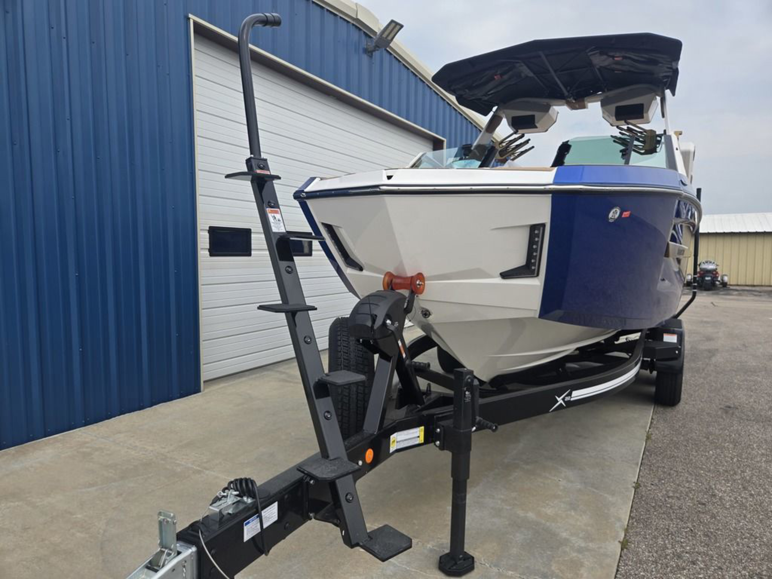2027 Mastercraft X22