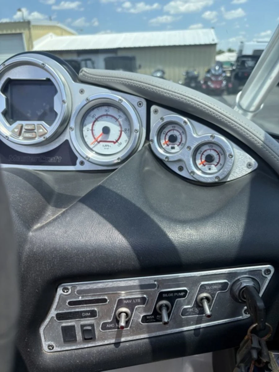 2008-mastercraft-x14-147902-image17