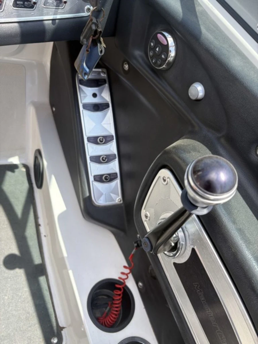 2008-mastercraft-x14-147902-image18