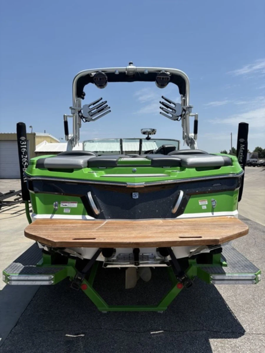 2018-mastercraft-xt21-147903-image5
