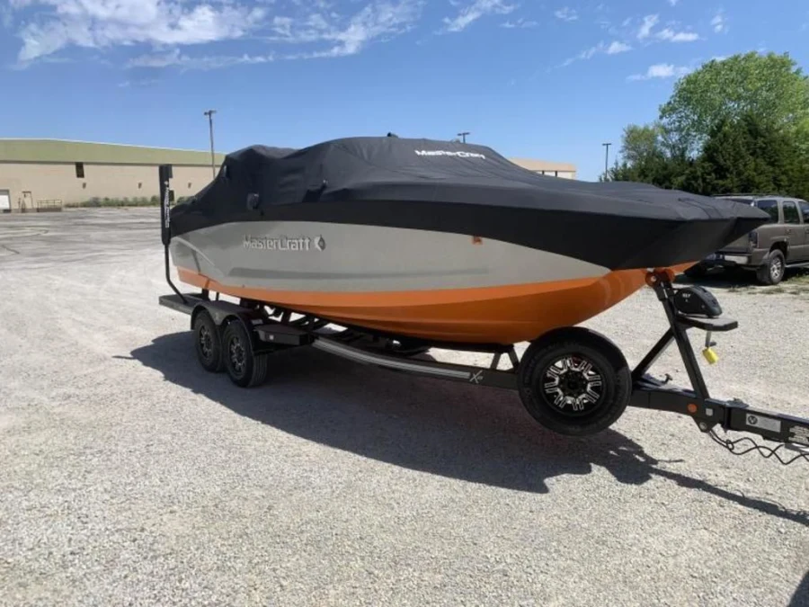 2019-mastercraft-x22-147905-image2