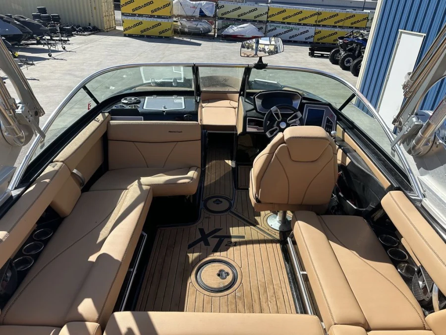 2021-mastercraft-xt21-147906-image10