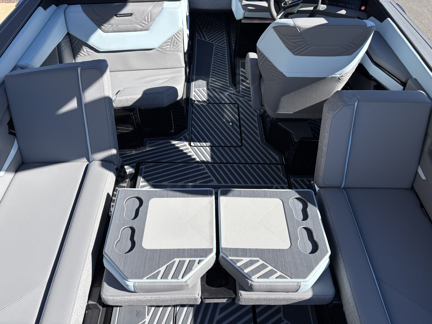 2027 MasterCraft XStar 23