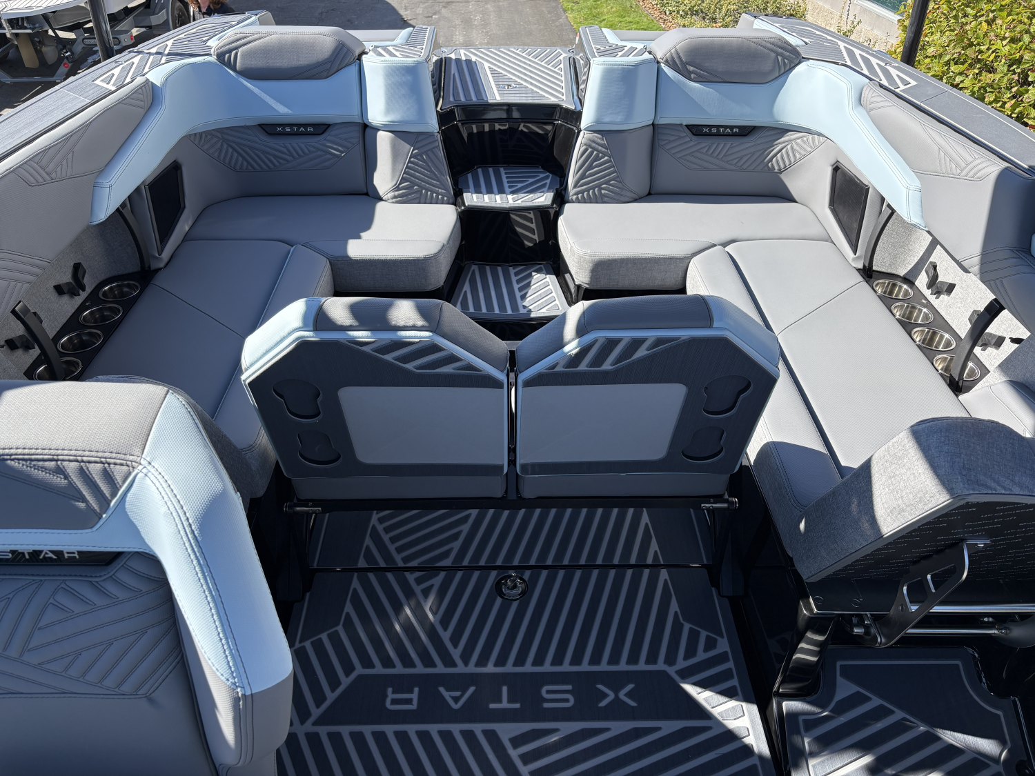 2027 MasterCraft XStar 23