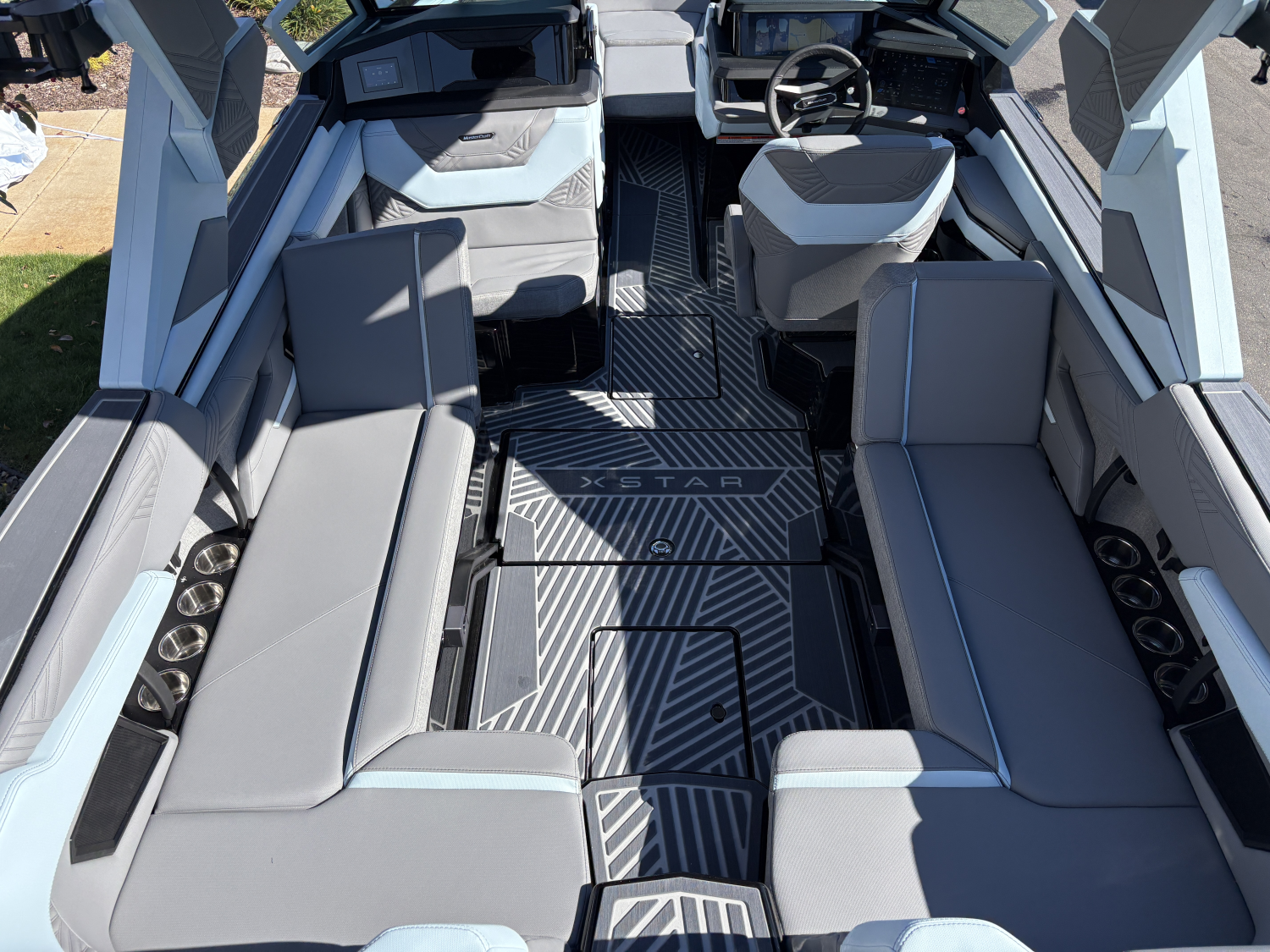2027 MasterCraft XStar 23