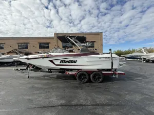 2020-malibu--wakesetter-23-mxz-147912-image1