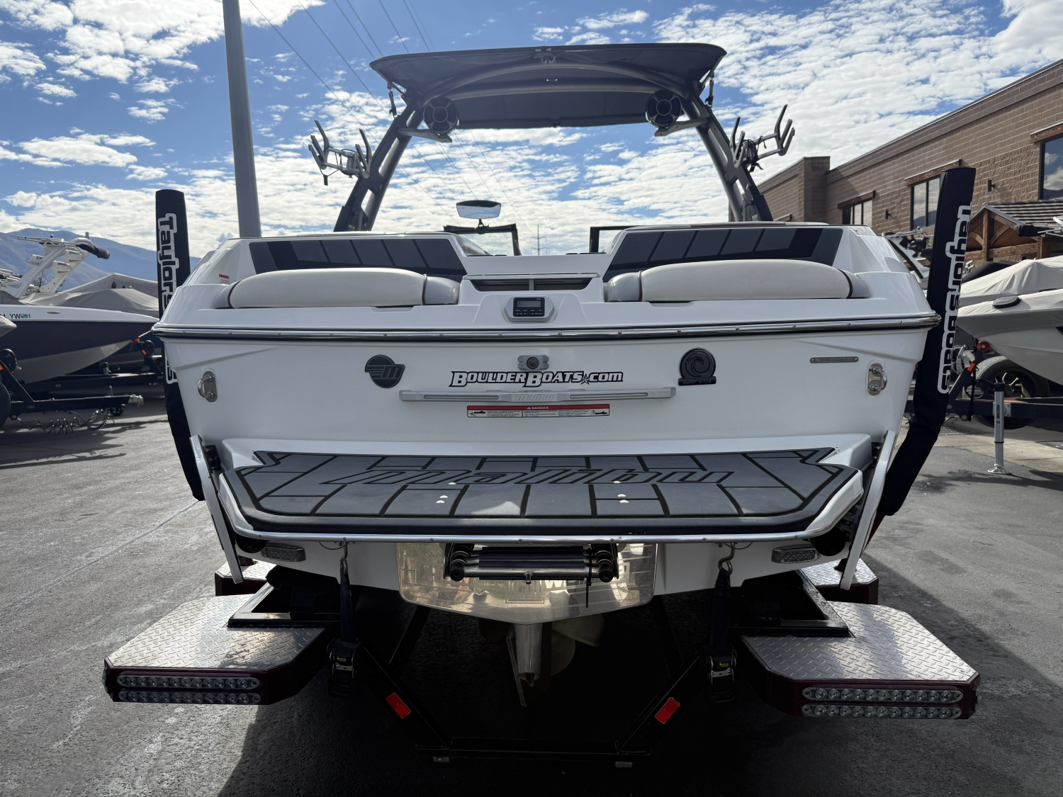 2020 Malibu Boats 23 MXZ