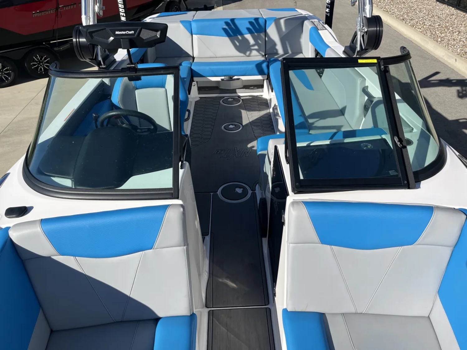 2023 MasterCraft NXT24
