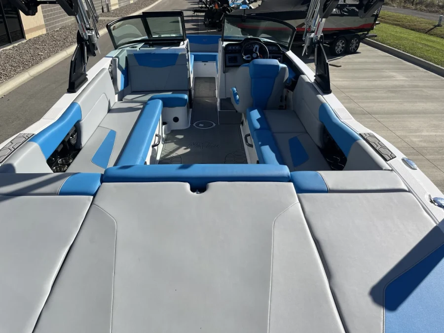 2023-mastercraft-nxt24-147922-image6.webp