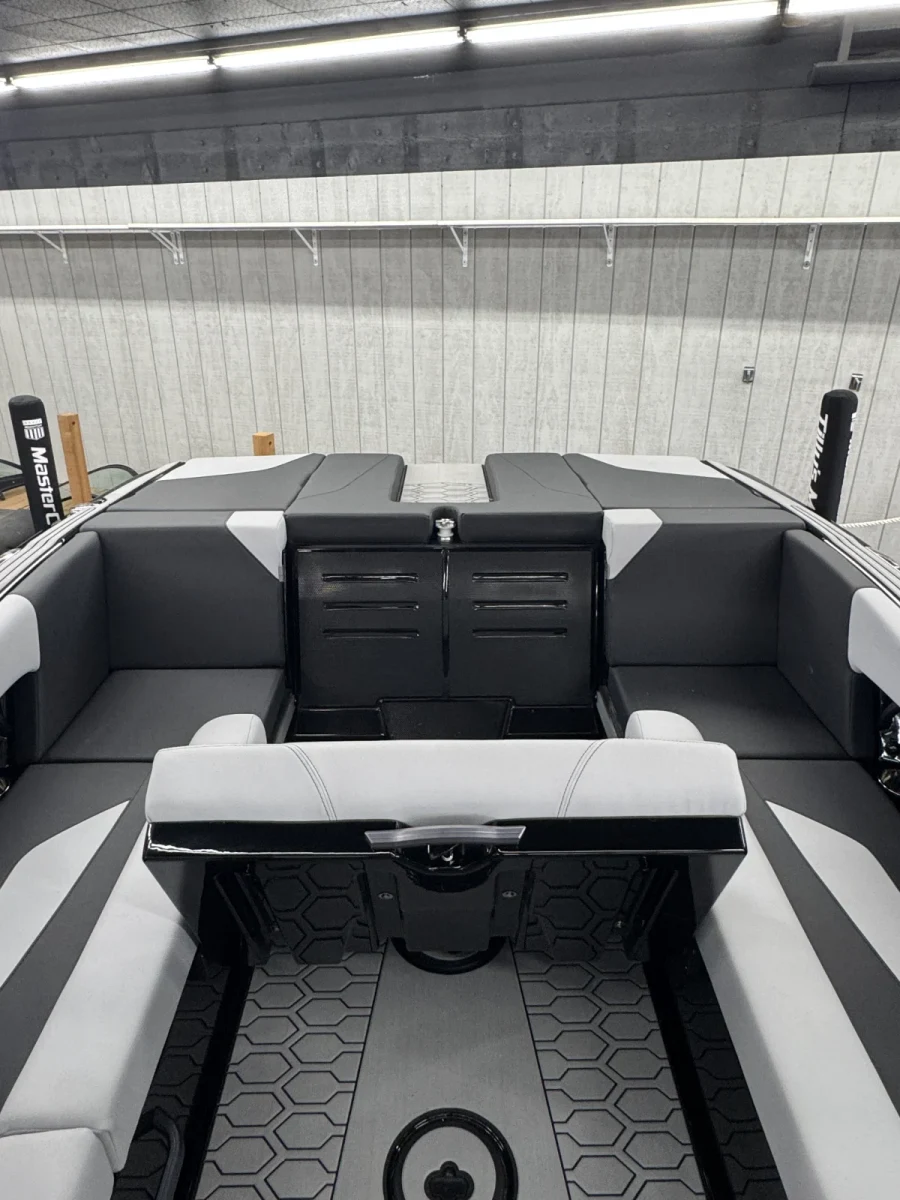 2025-mastercraft-nxt22-147925-image3.webp
