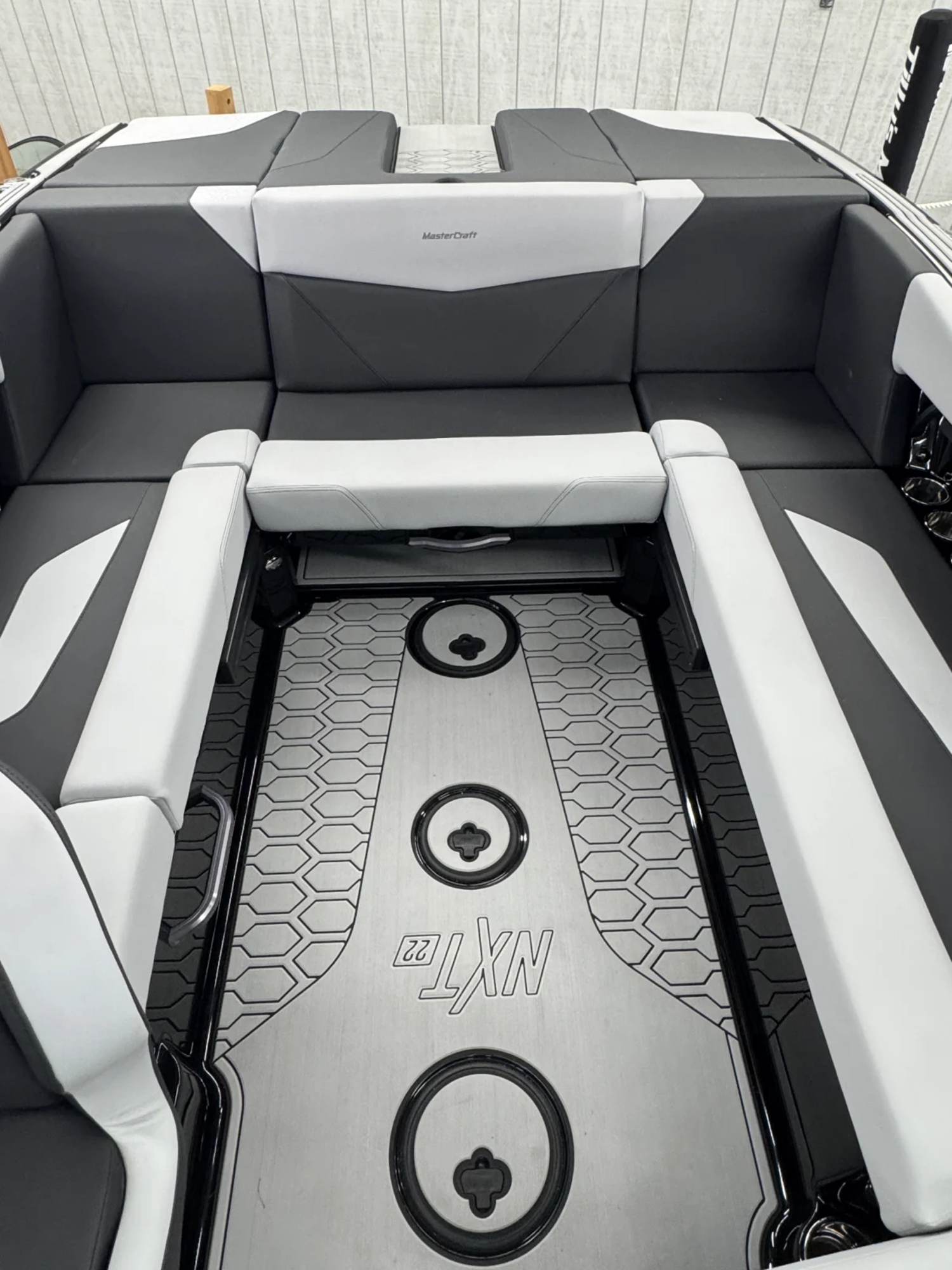 2025MASTERCRAFT NXT22