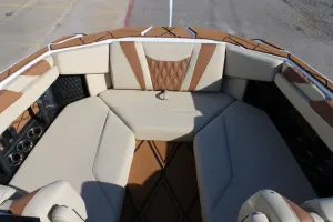 2027-malibu-m230-147926-image16.webp