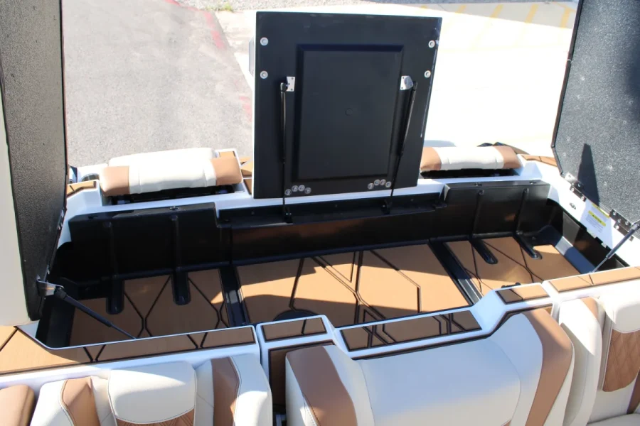 2027-malibu-m230-147926-image21.webp