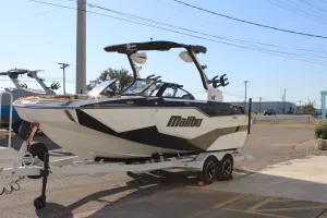 2027-malibu-m230-147926-image3.webp