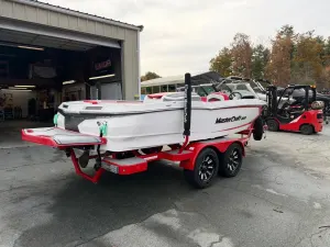 2021-mastercraft-prostar-147930-image1.webp