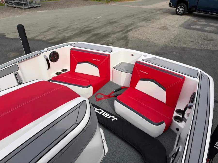2021-mastercraft-prostar-147930-image5.webp