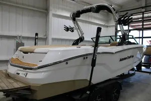 2022-mastercraft-nxt24-147940-image10.webp