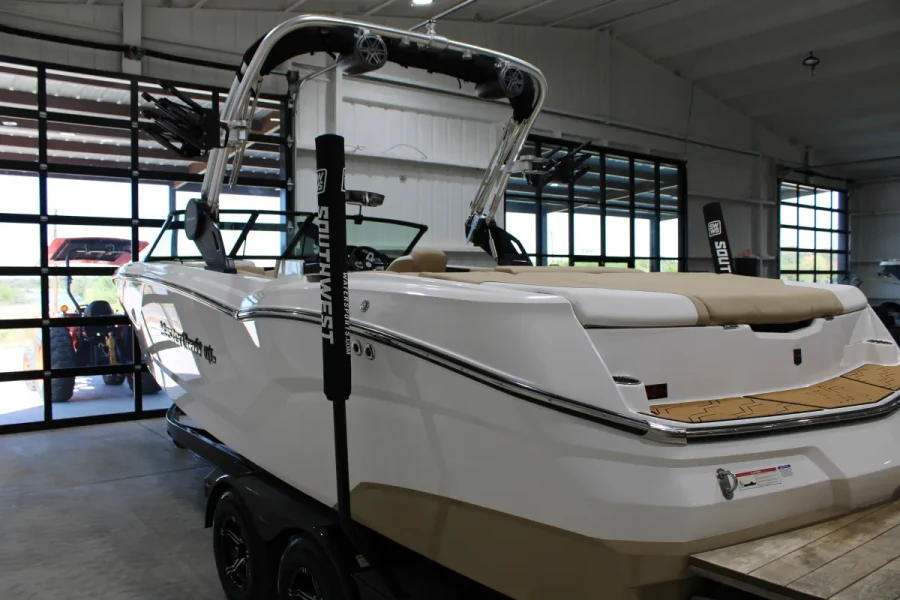 2022-mastercraft-nxt24-147940-image16.webp