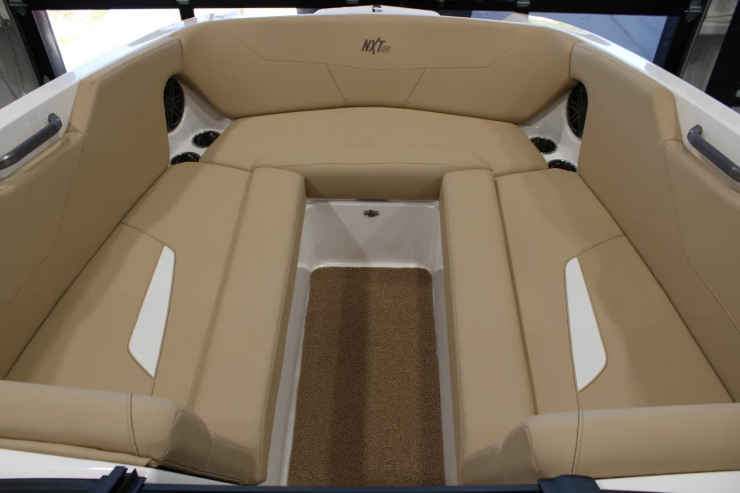 2022 MasterCraft NXT24