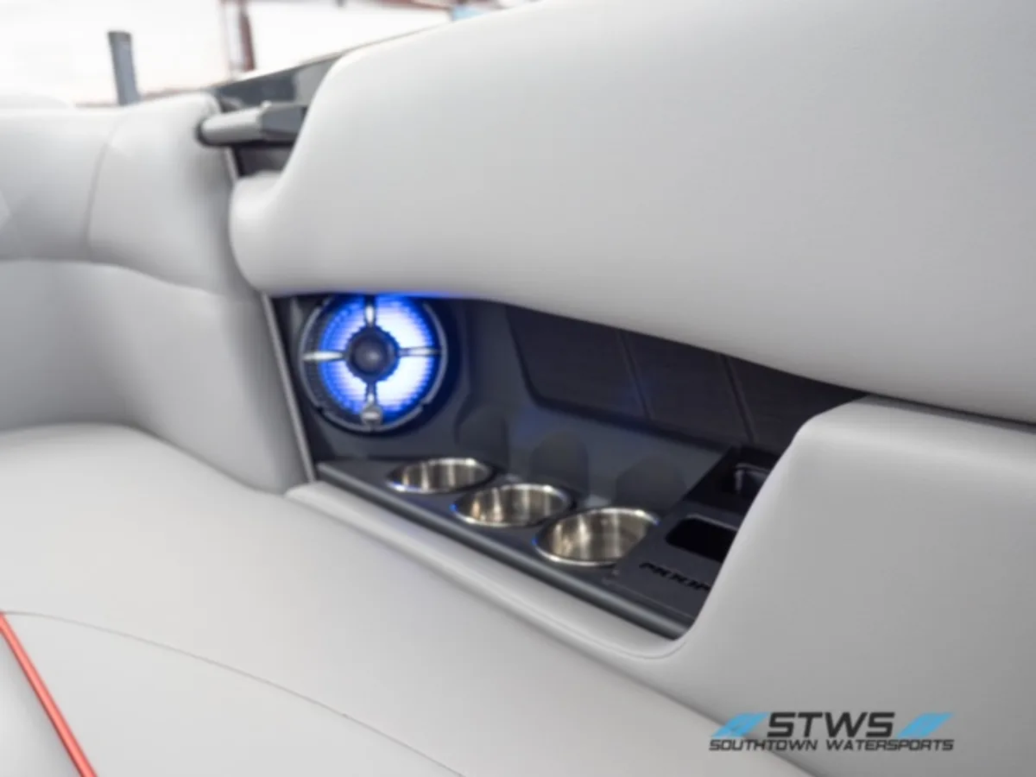 2026 MOOMBA MOJO 