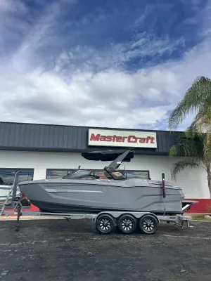 2027-mastercraft-x24-147949-image0.webp