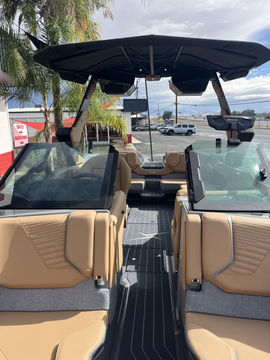 2027-mastercraft-x24-147949-image9.webp