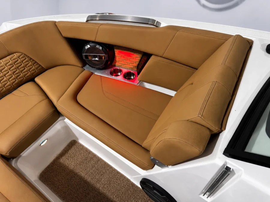 2019-mastercraft-x24-147952-image13.webp