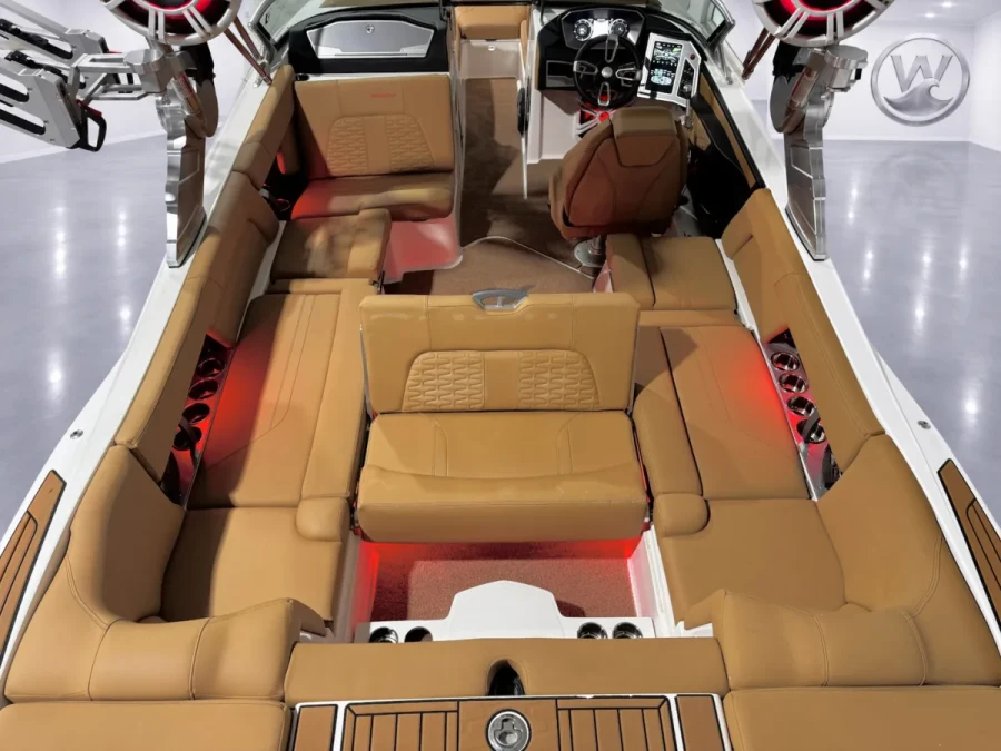 2019-mastercraft-x24-147952-image21.webp