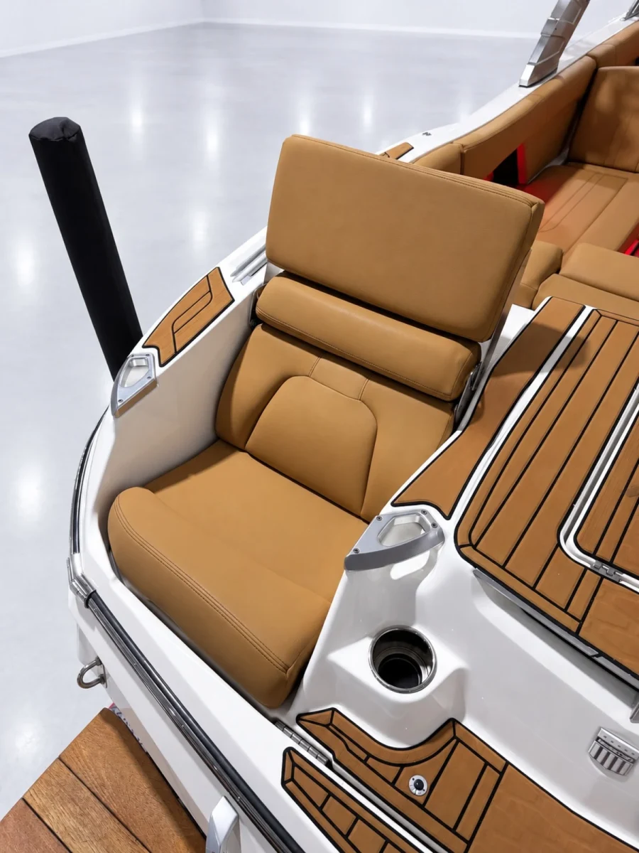 2019-mastercraft-x24-147952-image9.webp