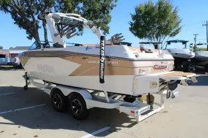 2027-malibu-wakesetter-23-lsv-147958-image5.webp