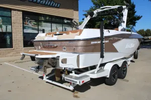 2027-malibu-wakesetter-23-lsv-147958-image6.webp