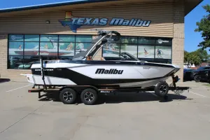 2027-malibu-21-lx-147959-image0.webp