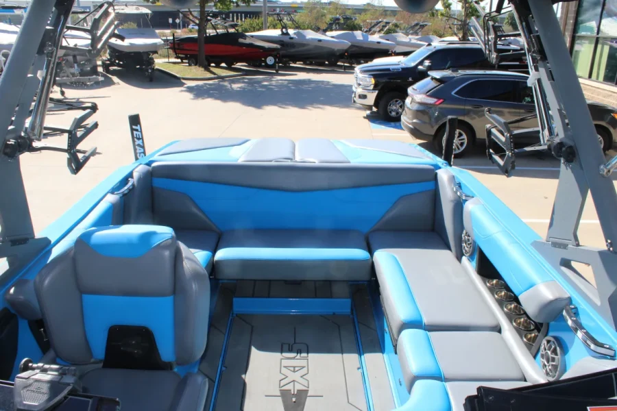 2019-axis-a22-147964-image14.webp