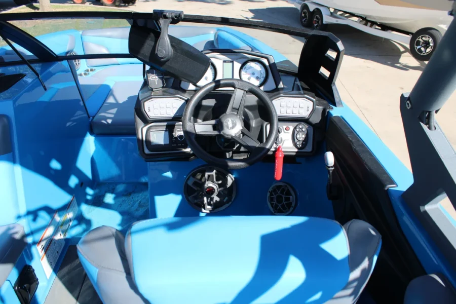 2019-axis-a22-147964-image17.webp