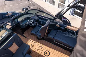2027-mastercraft-xt22-147966-image11