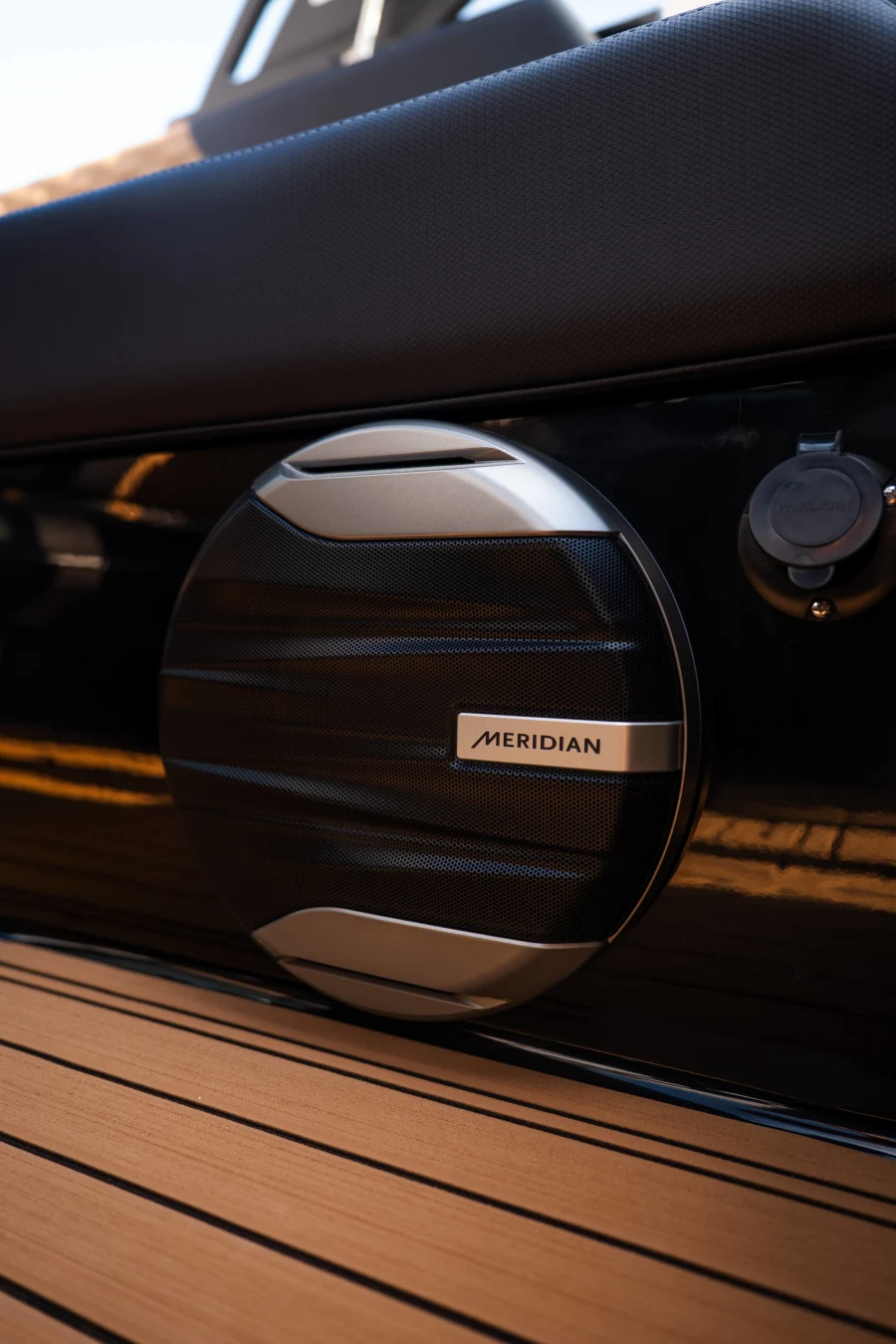 2027-mastercraft-xt22-147966-image17